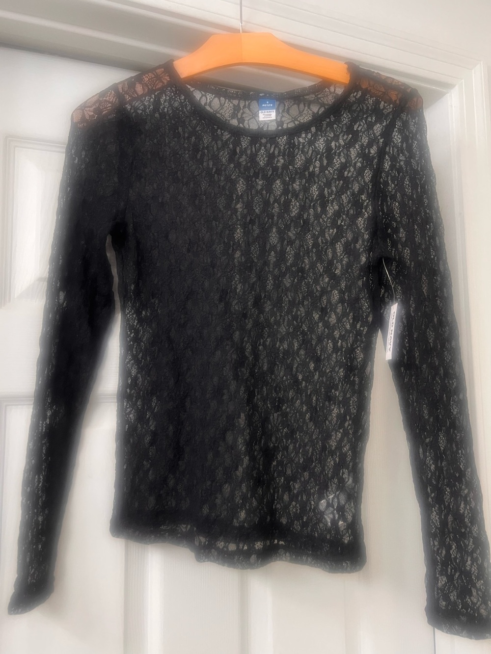 Old Navy Black Sheer Lace Long-Sleeve Top Sz Small Petite
Lace/Sheer